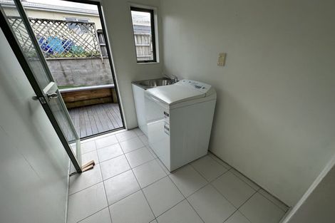 Photo of property in 1/154 Rathgar Road, Henderson, Auckland, 0610