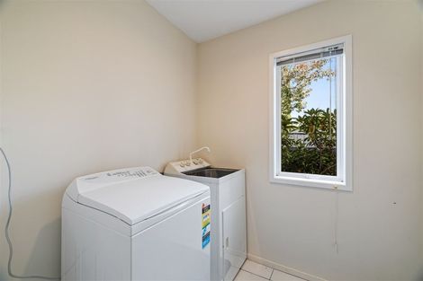 Photo of property in 16 Hanover Place, Ilam, Christchurch, 8041