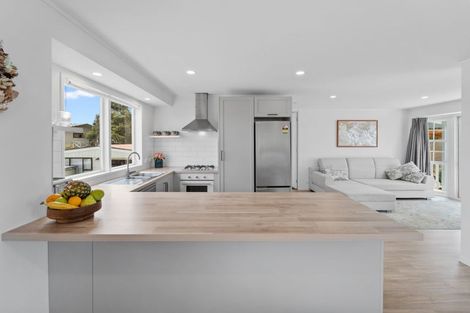 Photo of property in 6 Tamatea Drive, Snells Beach, 0920