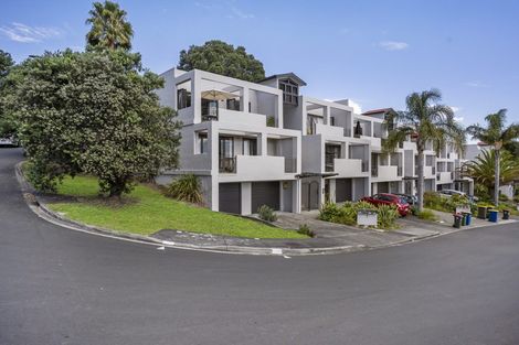 Photo of property in 3/8 Monte Cassino Place, Birkdale, Auckland, 0626