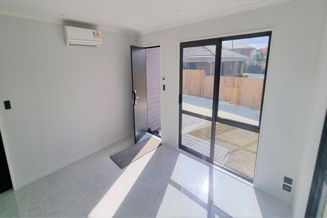 Photo of property in 425f Great South Road, Opaheke, 2113