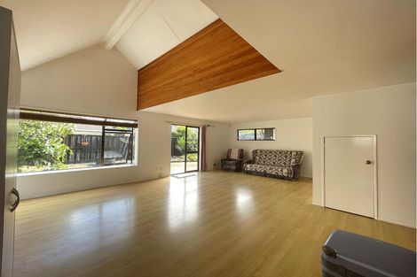 Photo of property in 2/17 Morrow Avenue, Bucklands Beach, Auckland, 2012