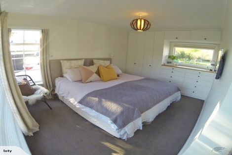 Photo of property in 12 Malcolm Avenue, Cashmere, Christchurch, 8022