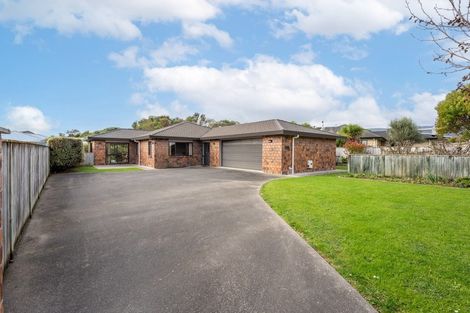 Photo of property in 18 Ludlam Way, Otaki, 5512