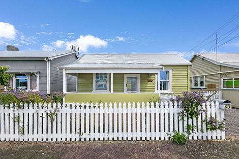 Photo of property in 63 Niblett Street, Whanganui, 4500