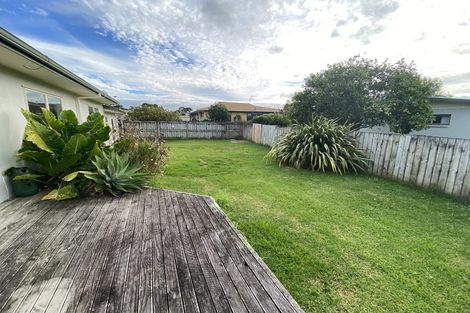 Photo of property in 41a Paterson Avenue West, Pukekohe, 2120