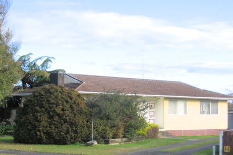 Photo of property in 71 Oakfield Crescent, Pukete, Hamilton, 3200
