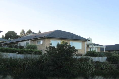 Photo of property in 66b Grand Drive, Orewa, 0931