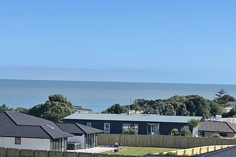 Photo of property in 16 Longbeach Drive, Castlecliff, Wanganui, 4501