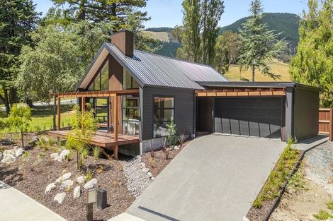 Photo of property in 71 Montebello Avenue, Stoke, Nelson, 7011