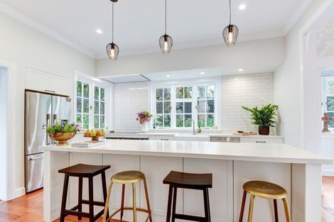 Photo of property in 3 Brassey Road, Saint Johns Hill, Whanganui, 4500