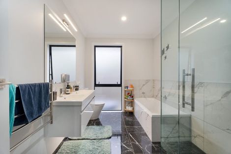 Photo of property in 52 Atherton Terrace, Churton Park, Wellington, 6037