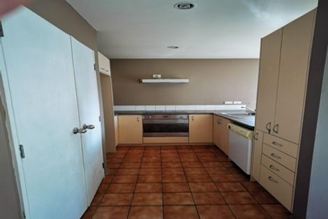 Photo of property in 14/30 John Jennings Drive, Oteha, Auckland, 0632