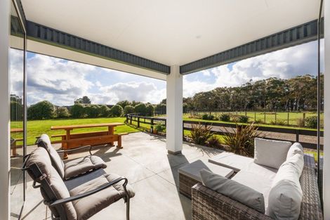 Photo of property in 106 Reid Line East, Aorangi, Feilding, 4775