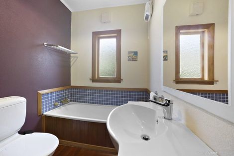 Photo of property in 98 Moxham Avenue, Hataitai, Wellington, 6021