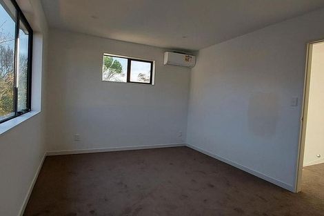 Photo of property in 29d Mackenzie Street, Te Atatu South, Auckland, 0610