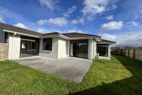 Photo of property in 2 Capricorn Place, Rototuna North, Hamilton, 3210
