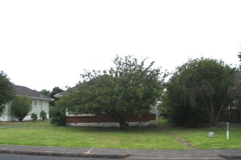 Photo of property in 1/16 Evelyn Place, Hillcrest, Auckland, 0627