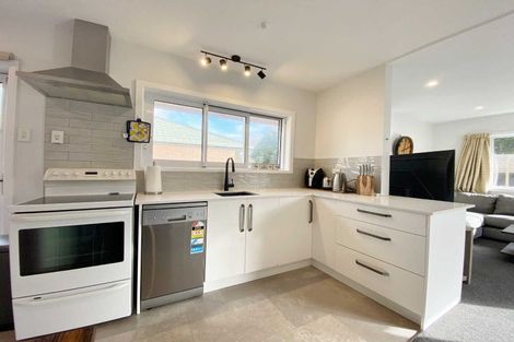 Photo of property in 18 Awatea Road, Hornby, Christchurch, 8042