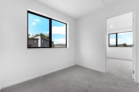 Photo of property in 5/1 Kahikatea Place, Ranui, 0612