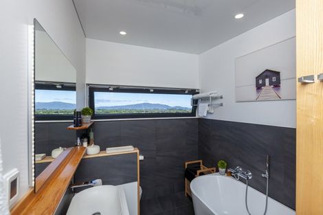 Photo of property in 101 Kakariki Grove, Waikanae, 5036