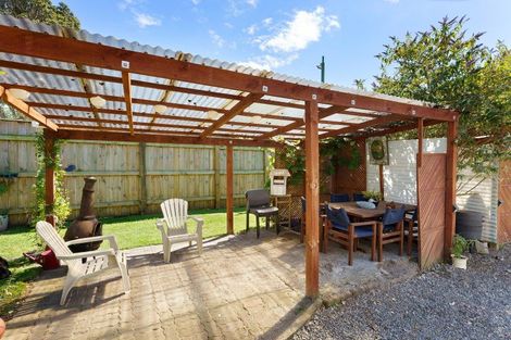 Photo of property in 203 Te Moana Road, Waikanae, 5036