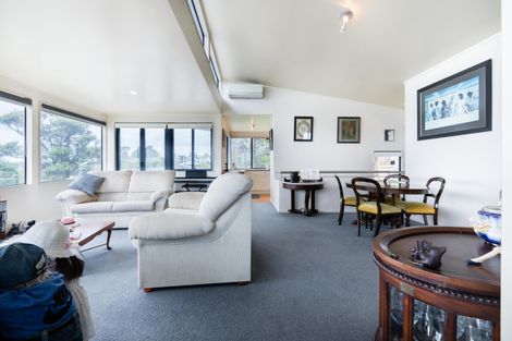 Photo of property in 3/32 Hand Road, Helensville, 0800