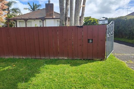 Photo of property in 38 Durham Street, Te Atatu Peninsula, Auckland, 0610