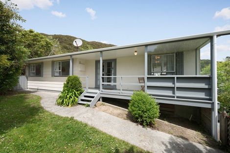 Photo of property in 62 Antrim Crescent, Wainuiomata, Lower Hutt, 5014