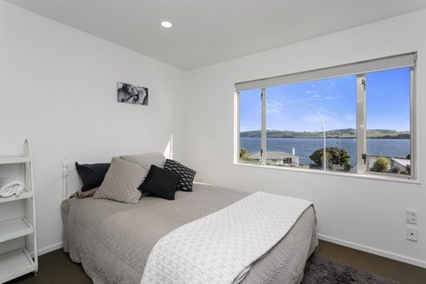 Photo of property in 208 Lake Terrace, Hilltop, Taupo, 3330