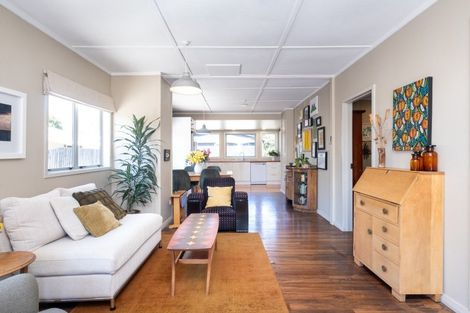 Photo of property in 9 Pedersen Road, Haumoana, 4102