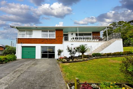 Photo of property in 2 Hilling Street, Titirangi, Auckland, 0604