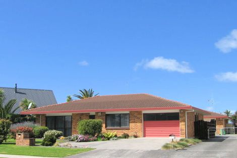 Photo of property in 46 Sunrise Avenue, Mount Maunganui, 3116