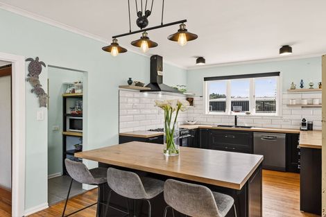 Photo of property in 1 Montrose Street, Kaiti, Gisborne, 4010