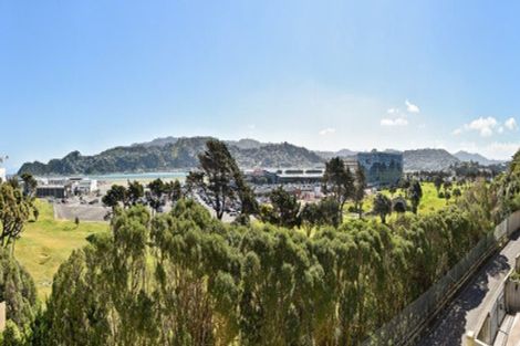 Photo of property in 19 Bunker Way, Strathmore Park, Wellington, 6022