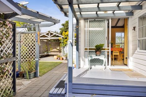 Photo of property in 8a Grant Vc Street, Hawera, 4610
