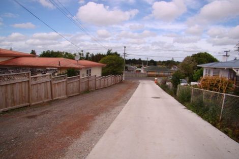 Photo of property in 44d Mountain Road, Mangere Bridge, Auckland, 2022