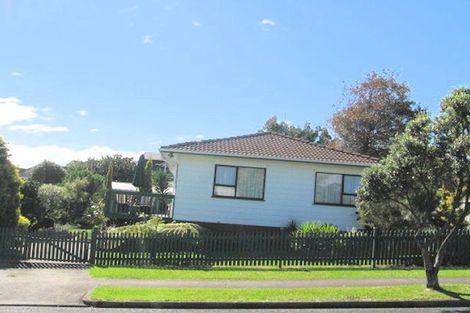 Photo of property in 1/67 Lewisham Street, Highland Park, Auckland, 2010