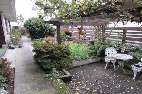 Photo of property in 12 Broughton Street, Gore, 9710
