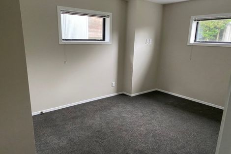 Photo of property in 18 Kellsmere Crescent, Island Bay, Wellington, 6023