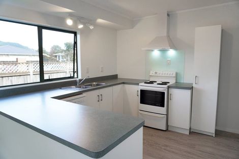 Photo of property in 35 Makarini Street, Paraparaumu, 5032