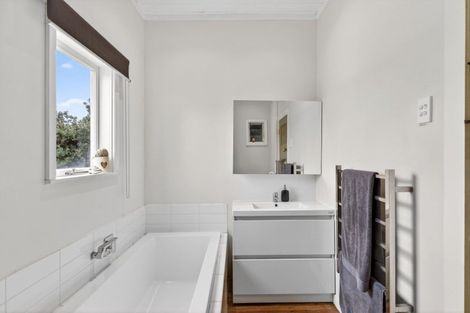 Photo of property in 920 Park Road South, Longlands, Hastings, 4172