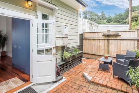 Photo of property in 46 Honiana Te Puni Street, Aro Valley, Wellington, 6021