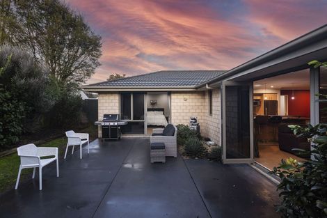 Photo of property in 12 Fuchsia Place, Halswell, Christchurch, 8025