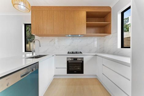 Photo of property in 70b Awaruku Road, Torbay, Auckland, 0630