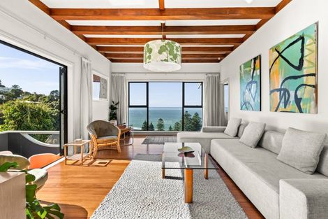 Photo of property in 18 Hukarere Road, Bluff Hill, Napier, 4110