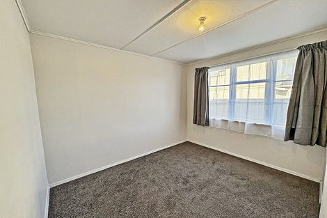 Photo of property in 240 Cornfoot Street, Castlecliff, Whanganui, 4501