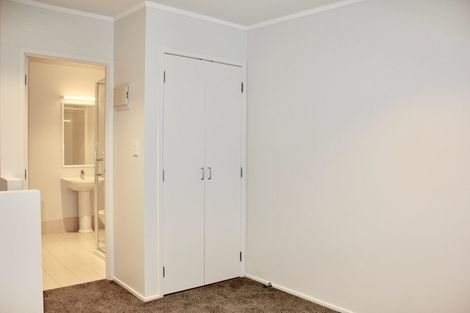 Photo of property in 4b/30 Westward Ho, Glen Eden, Auckland, 0602