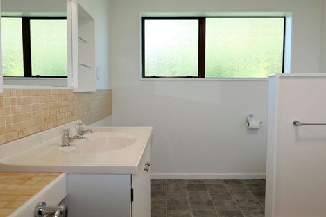 Photo of property in 6 Bevan Place, Otaki, 5512