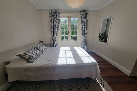 Photo of property in 212 Barnard Street, Wadestown, Wellington, 6012